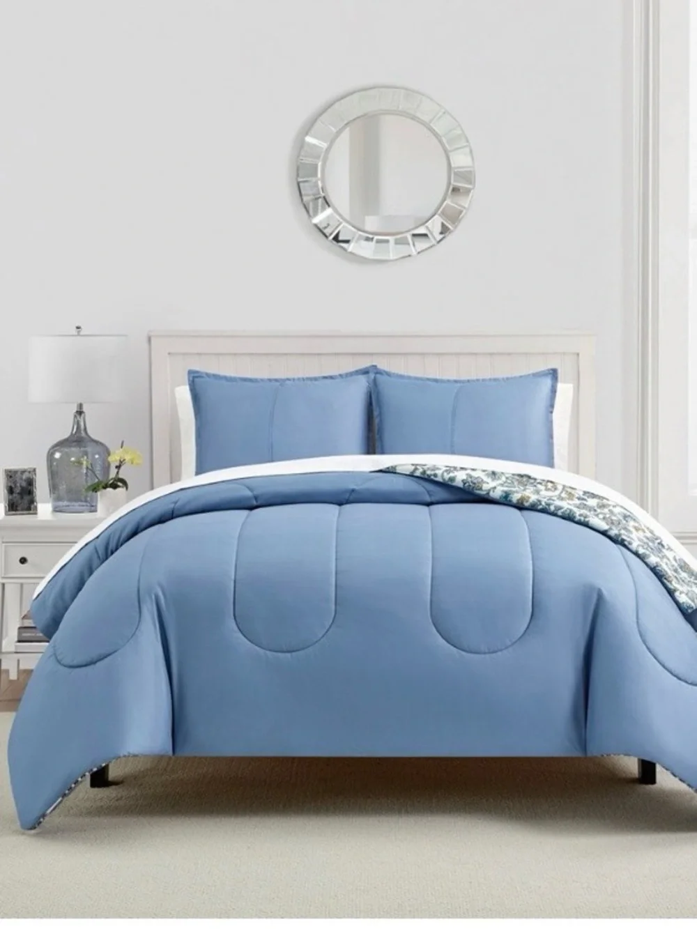 Fairfield  Square Floral Quilt Set in Blue and White.